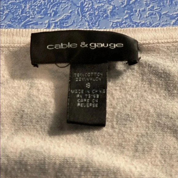 Cable and Gauge Paisley Printed Crewneck Cardigan Size Small - Picture 4 of 4